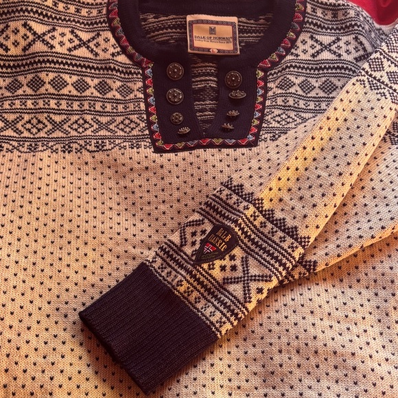 Dale of Norway Navy and Cream Crew Neck Sweater - Picture 7 of 7